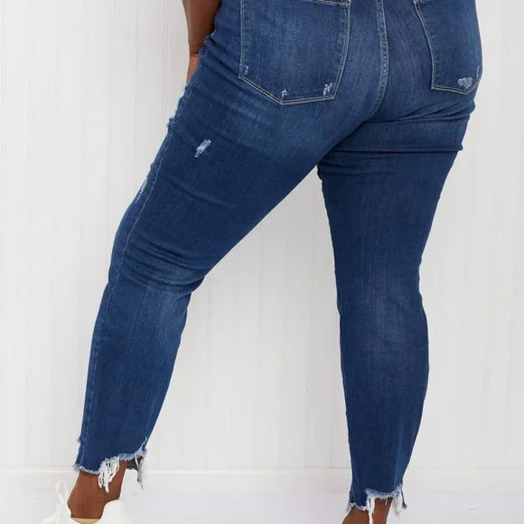 Judy Blue Kendall Full Size Shark-Bite Slim Jeans - Picture 6 of 7